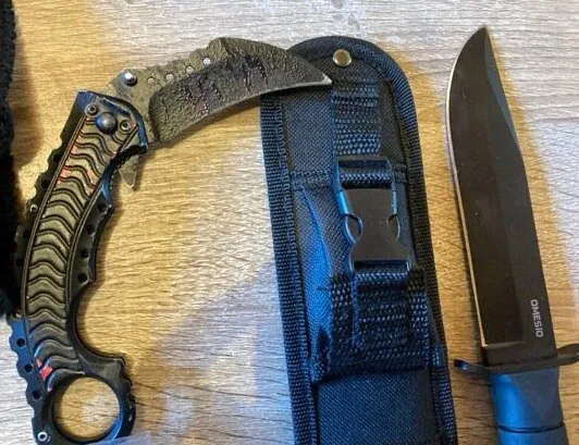Messerattacke Frankfurt Frankfurt-Dornbusch: Mann durch Pfefferspray und Messer schwer verletzt Polizeieinsatz
