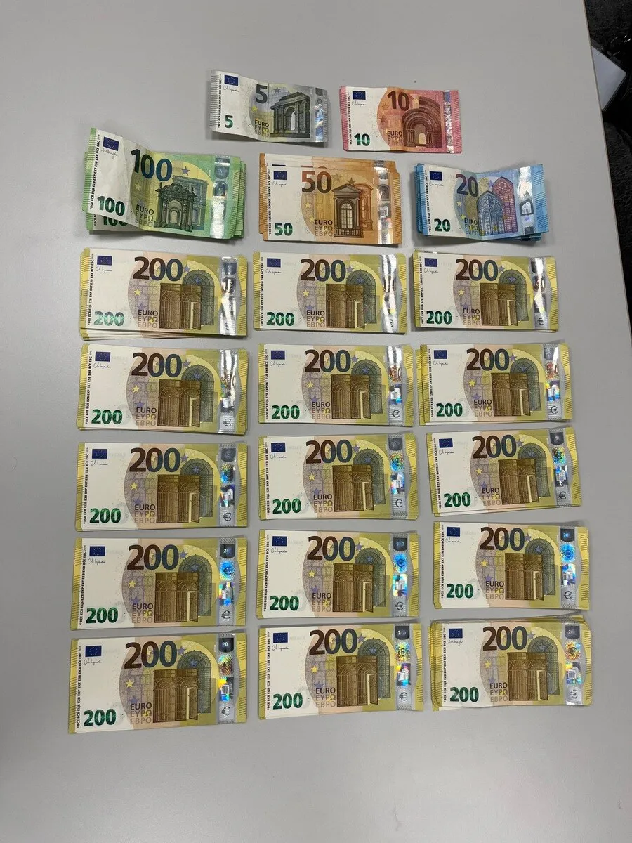 Räuber festgenommen Frankfurt Frankfurt: Zwei Räuber festgenommen Polizeieinsatz